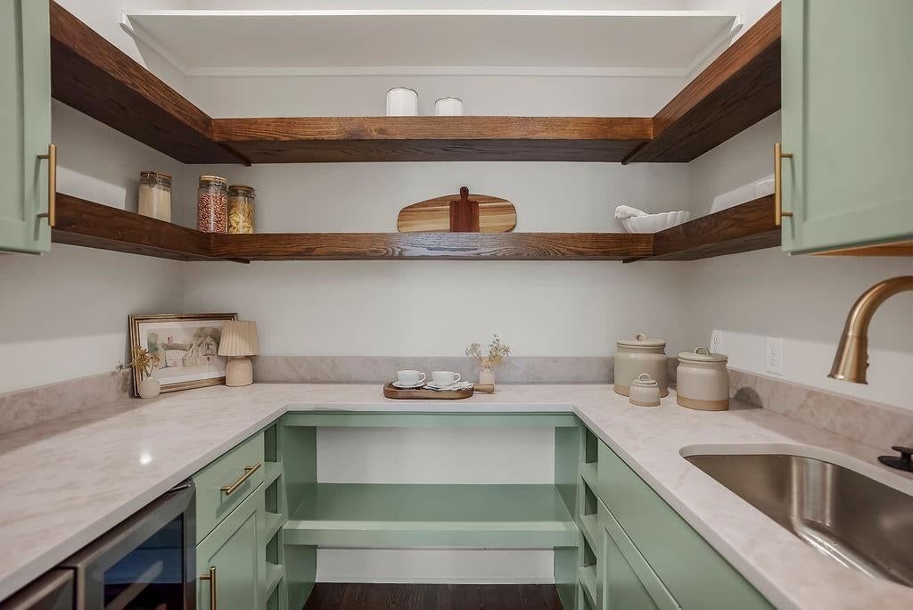 10120 Glenwood Street — photo 15