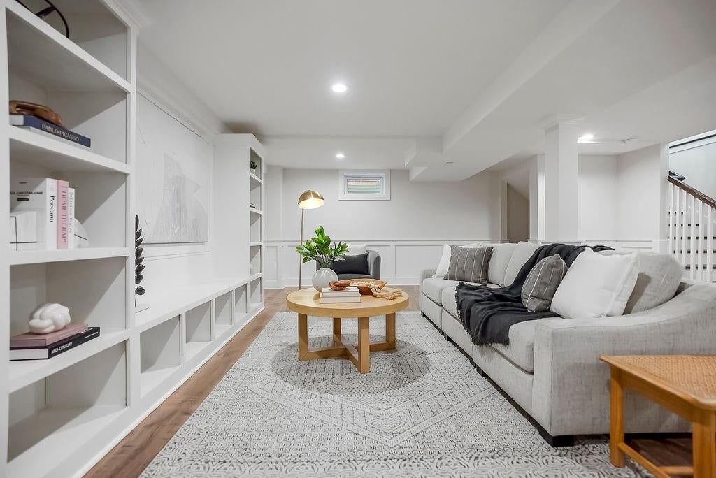 10120 Glenwood Street — photo 30