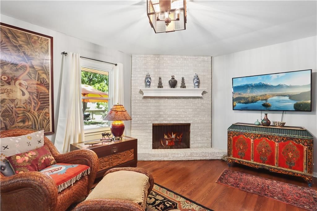 Photo 10 of 30 - 4026 N Tracy Avenue, Kansas City, MO 64116