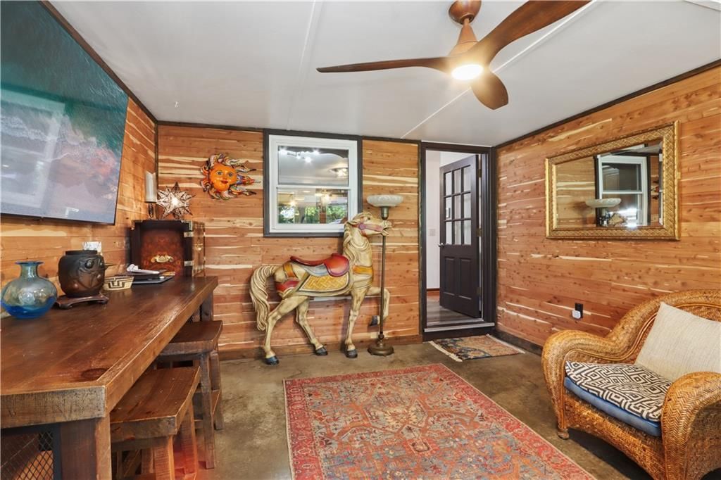 Photo 14 of 30 - 4026 N Tracy Avenue, Kansas City, MO 64116