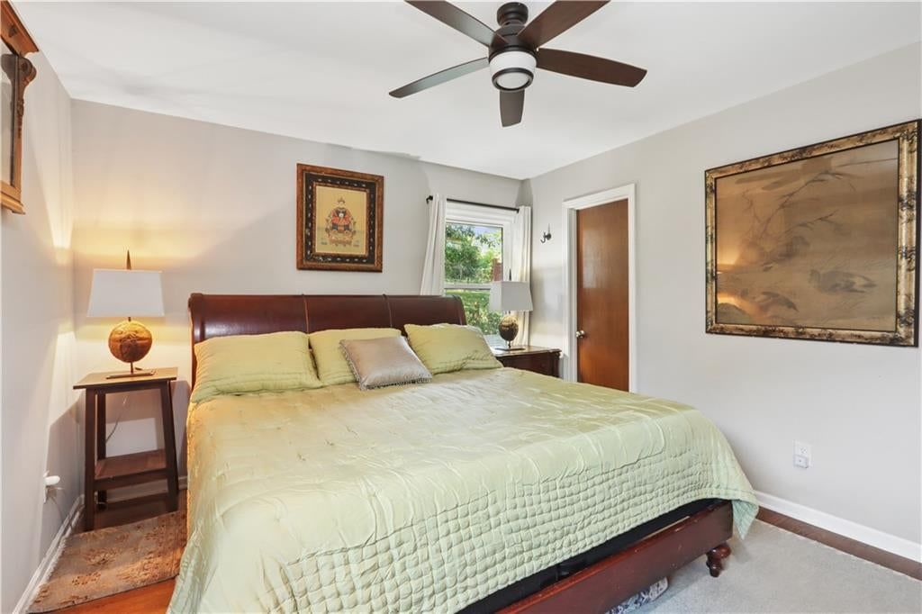 Photo 15 of 30 - 4026 N Tracy Avenue, Kansas City, MO 64116