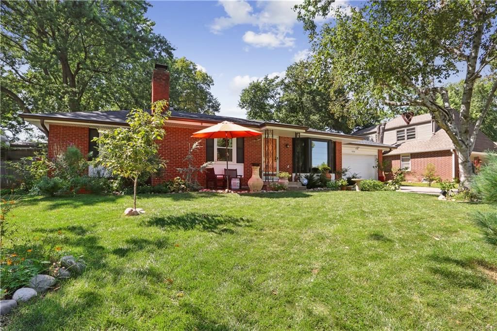 4026 N Tracy Avenue, Kansas City, MO: listing photo 3
