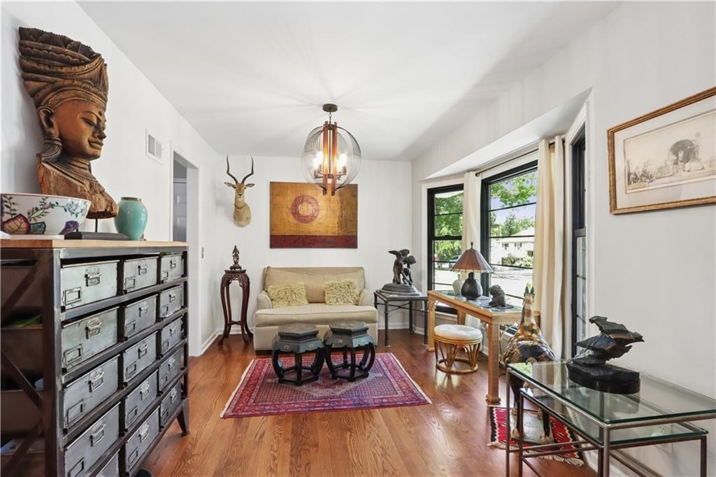 Photo 7 of 30 - 4026 N Tracy Avenue, Kansas City, MO 64116
