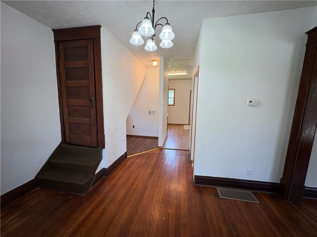 3203 S 22nd Street — photo 3