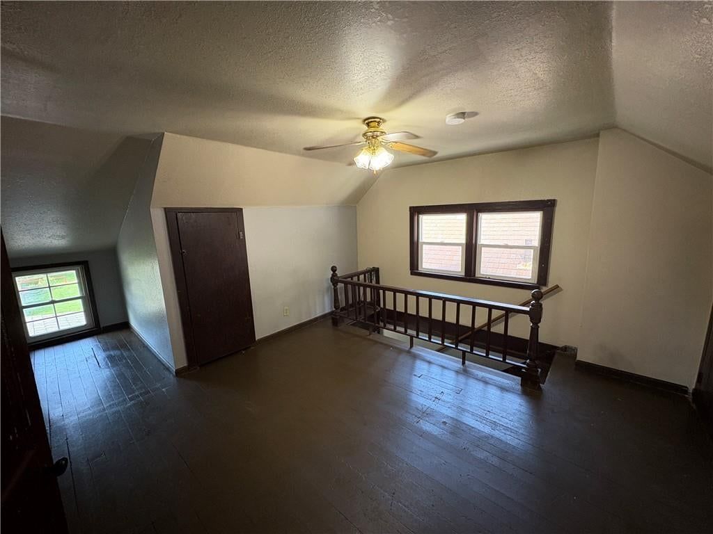 3203 S 22nd Street — photo 8