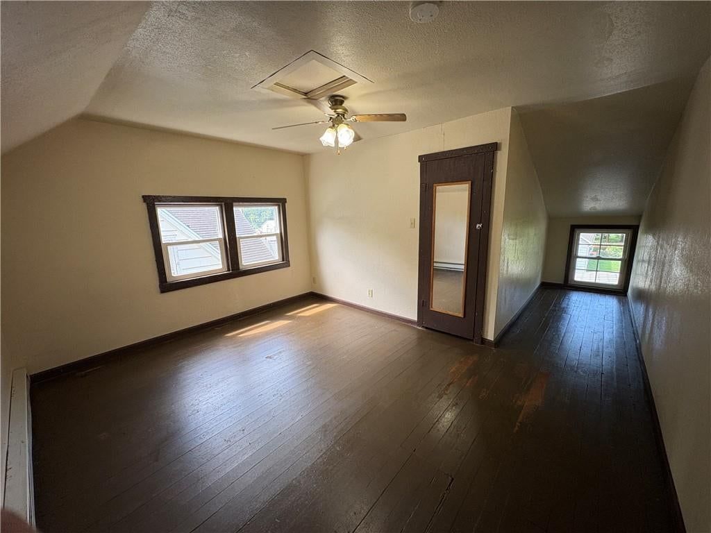 3203 S 22nd Street — photo 9