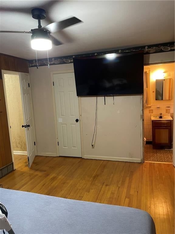 Photo 14 of 37 - 205 E Maple Street, Raymore, MO 64083
