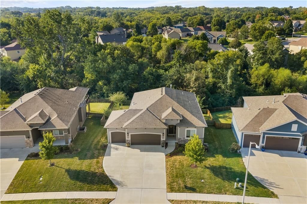 9217 NE 110th Terrace, Kansas City, MO: listing photo 3