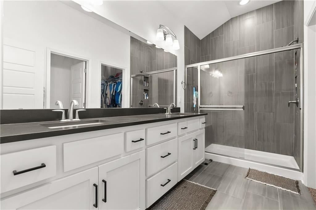 Photo 28 of 51 - 9217 NE 110th Terrace, Kansas City, MO 64157