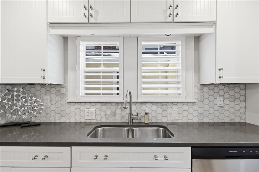 202 W Dartmouth Road — photo 17
