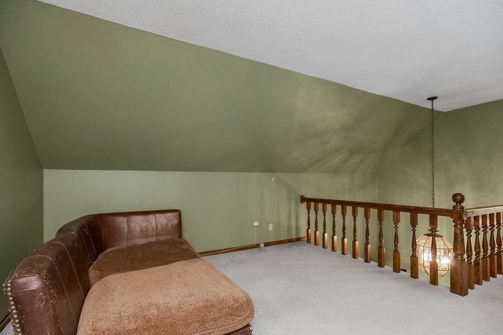 Photo 17 of 44 - 4408 NW Normandy Lane, Kansas City, MO 64116