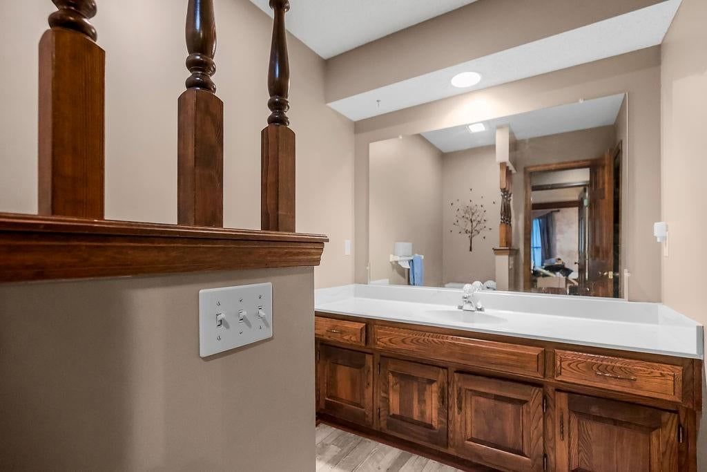 Photo 23 of 44 - 4408 NW Normandy Lane, Kansas City, MO 64116