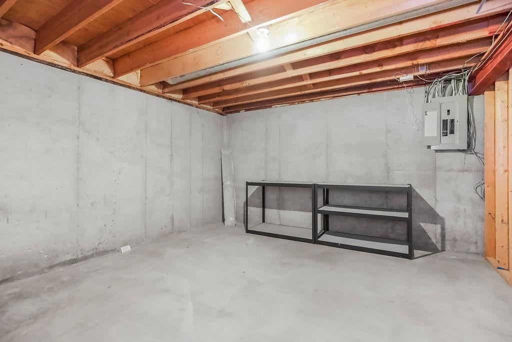 Photo 32 of 44 - 4408 NW Normandy Lane, Kansas City, MO 64116