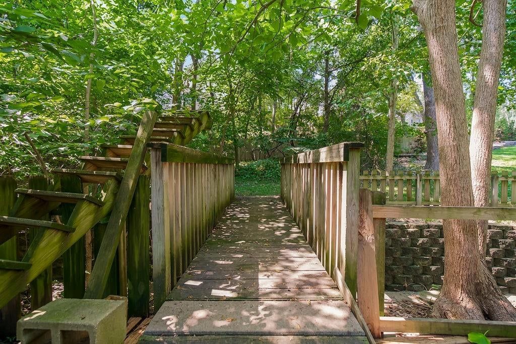 Photo 36 of 44 - 4408 NW Normandy Lane, Kansas City, MO 64116