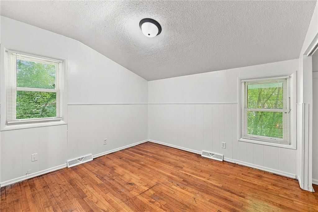 8214 Ruskin Way — photo 7