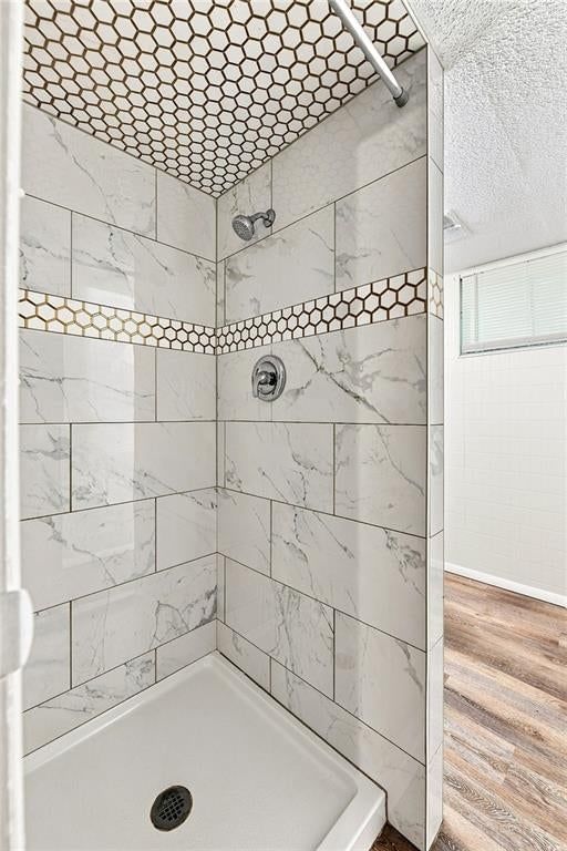 8214 Ruskin Way — photo 26