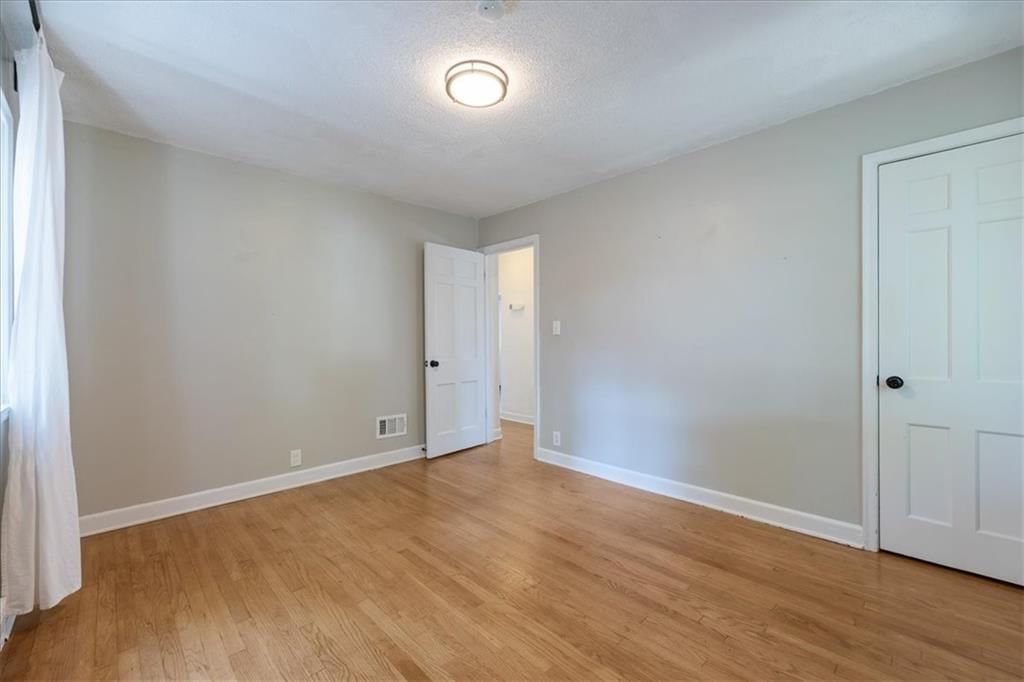 5723 Nall Avenue — photo 13