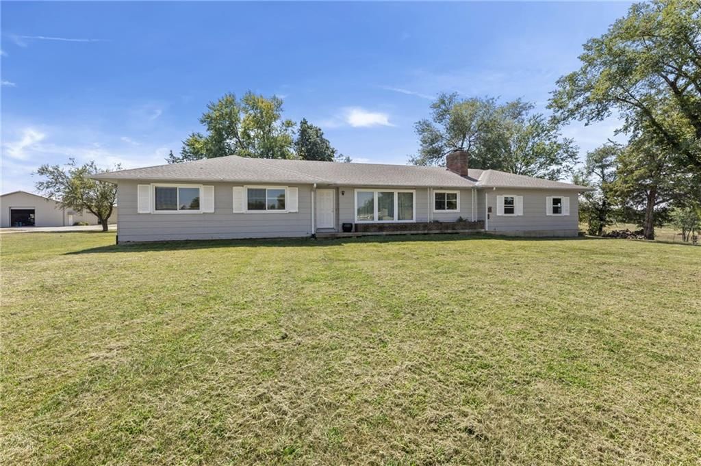 24849 W 247th Street, Paola, KS: listing photo 3