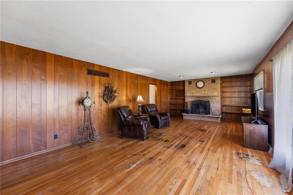 Photo 6 of 54, 24849 W 247th Street, Paola, KS 66071