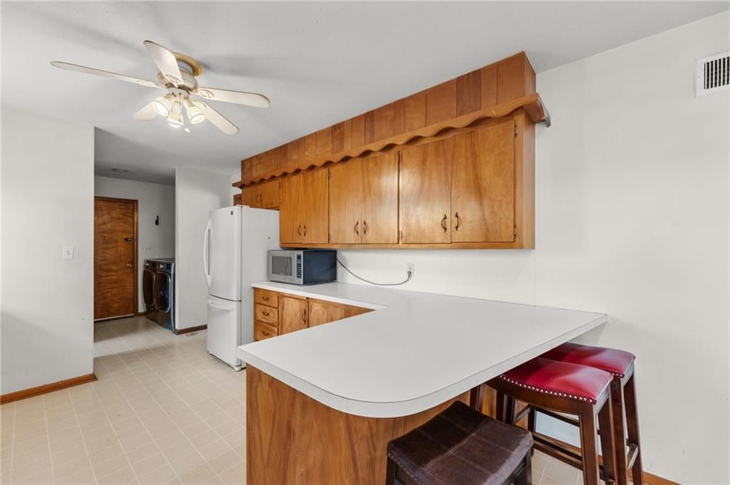 Photo 11 of 54 - 24849 W 247th Street, Paola, KS 66071