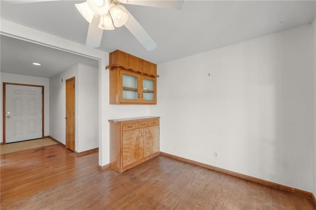 Photo 15 of 54 - 24849 W 247th Street, Paola, KS 66071