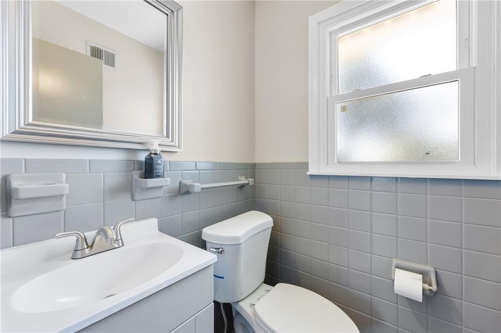 Photo 17 of 54 - 24849 W 247th Street, Paola, KS 66071