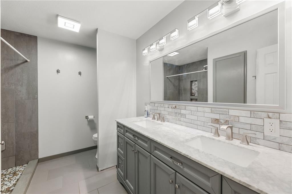 Photo 21 of 54, 24849 W 247th Street, Paola, KS 66071