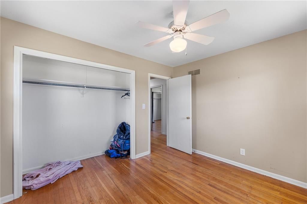 Photo 24 of 54 - 24849 W 247th Street, Paola, KS 66071