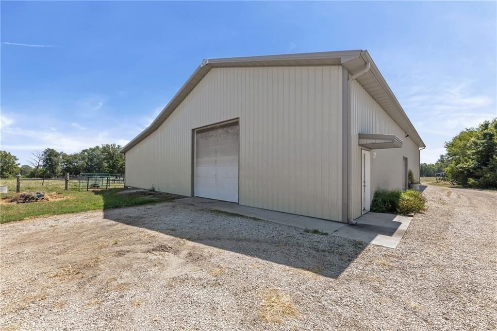 Photo 35 of 54 - 24849 W 247th Street, Paola, KS 66071