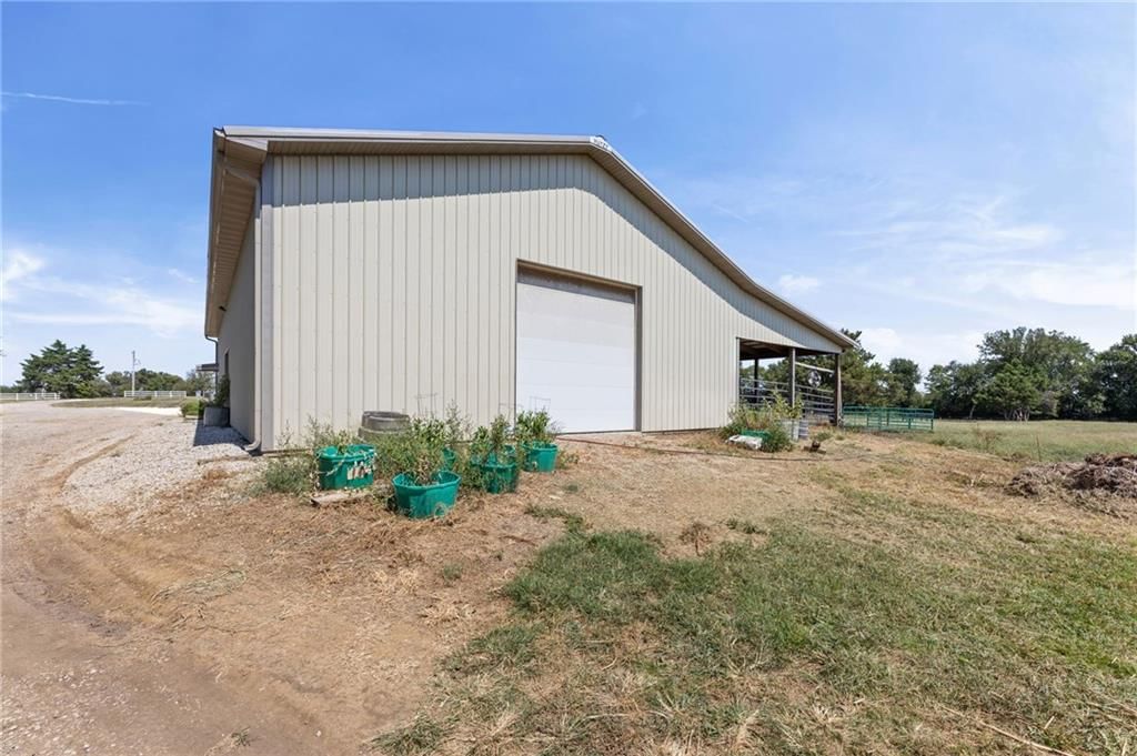 Photo 36 of 54 - 24849 W 247th Street, Paola, KS 66071