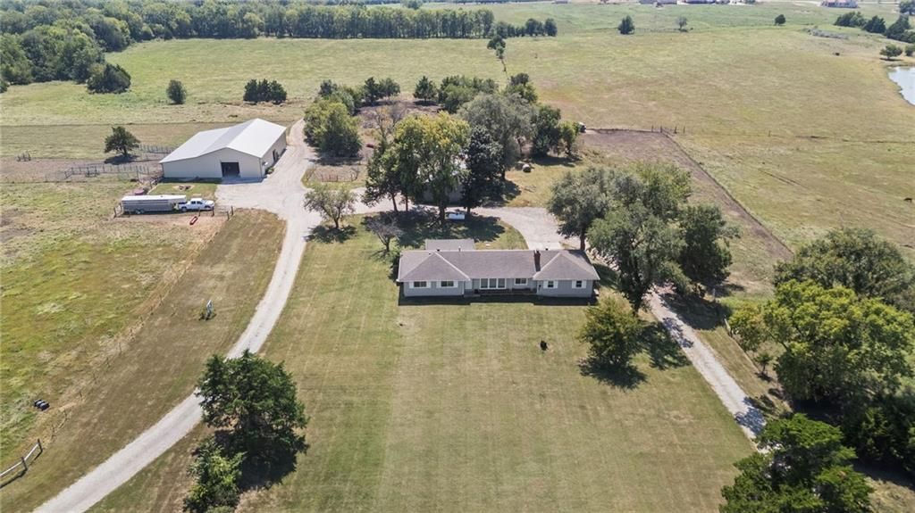 Photo 54 of 54 - 24849 W 247th Street, Paola, KS 66071