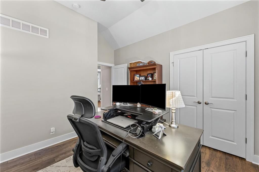 Photo 11 of 69 - 4461 Lakeview Terrace, Basehor, KS 66007