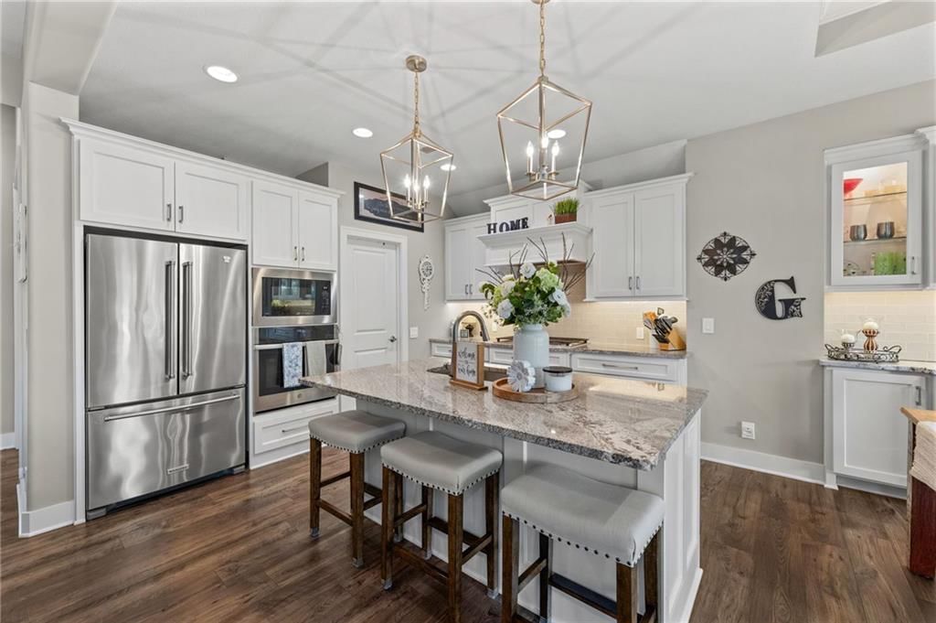 Photo 12 of 69, 4461 Lakeview Terrace, Basehor, KS 66007