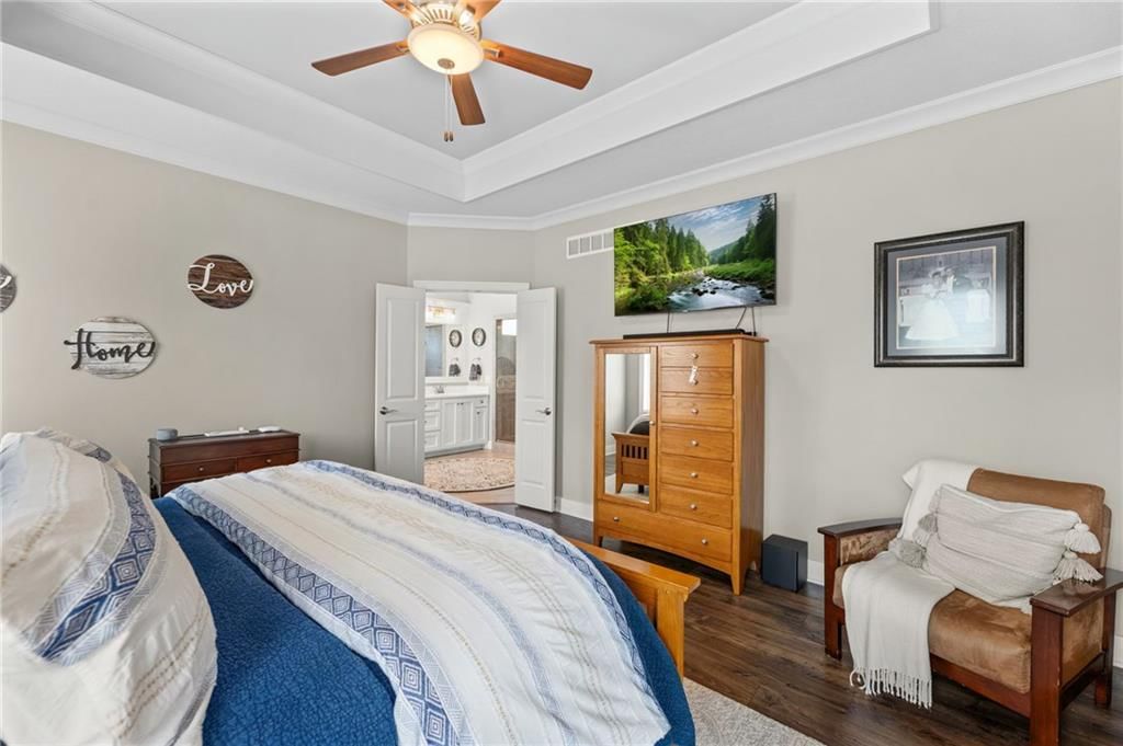 Photo 25 of 69 - 4461 Lakeview Terrace, Basehor, KS 66007