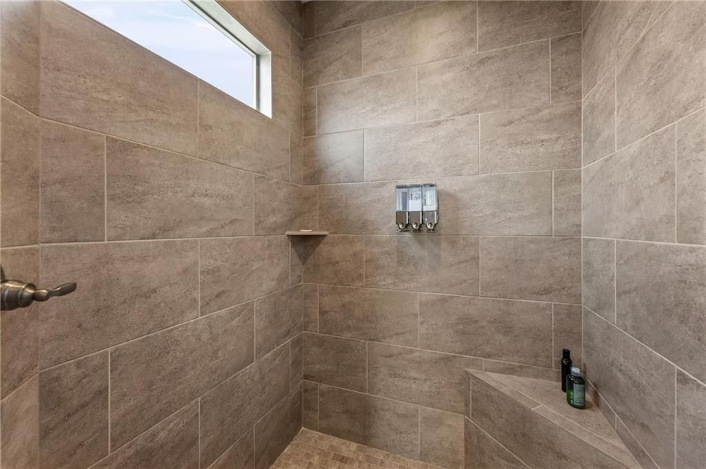 Photo 28 of 69, 4461 Lakeview Terrace, Basehor, KS 66007