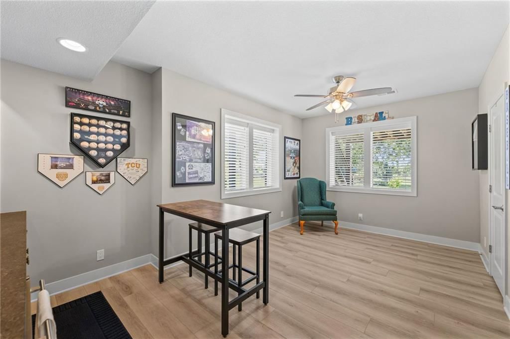 Photo 35 of 69 - 4461 Lakeview Terrace, Basehor, KS 66007
