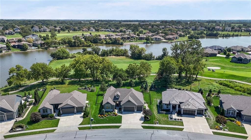 Photo 54 of 69 - 4461 Lakeview Terrace, Basehor, KS 66007