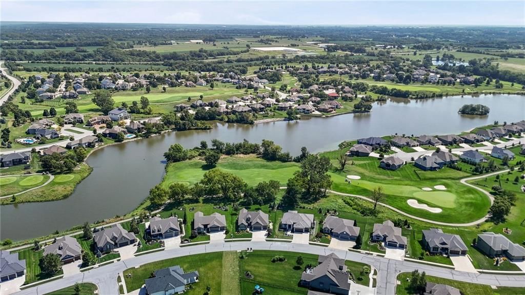 Photo 58 of 69 - 4461 Lakeview Terrace, Basehor, KS 66007