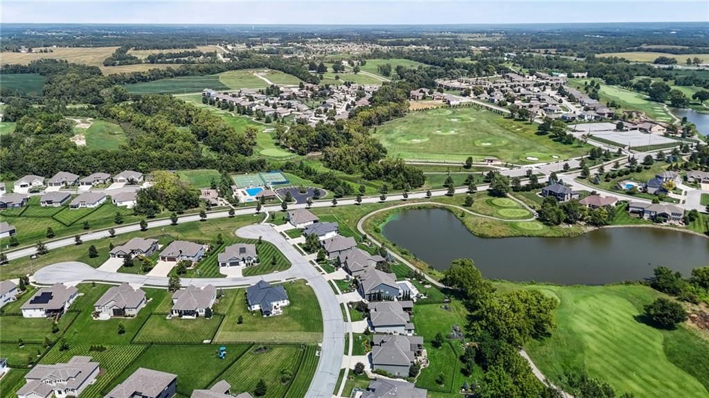 Photo 59 of 69 - 4461 Lakeview Terrace, Basehor, KS 66007