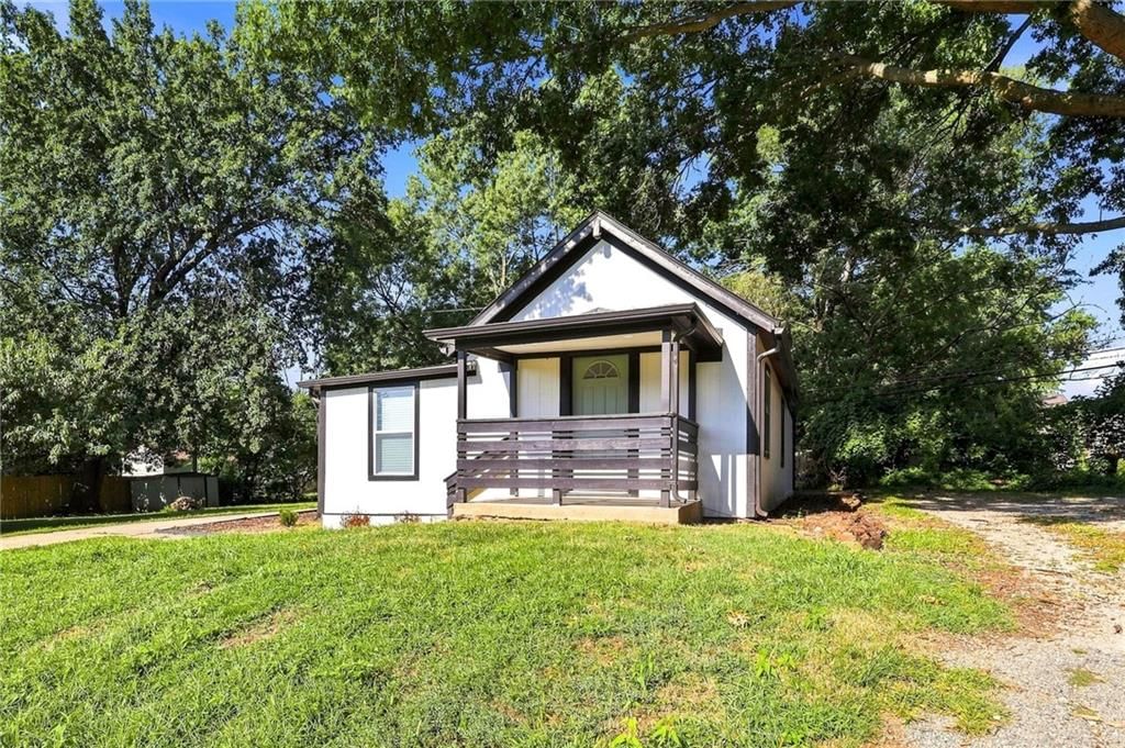 7126 Main Street — photo 3