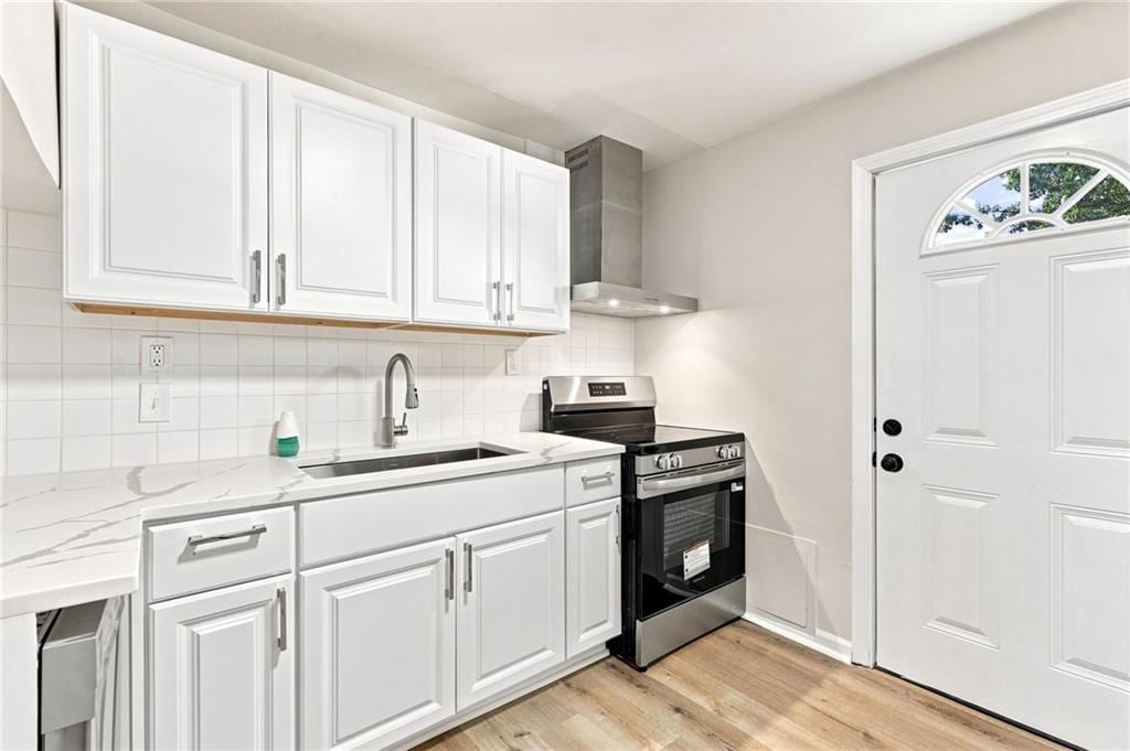 7126 Main Street — photo 12