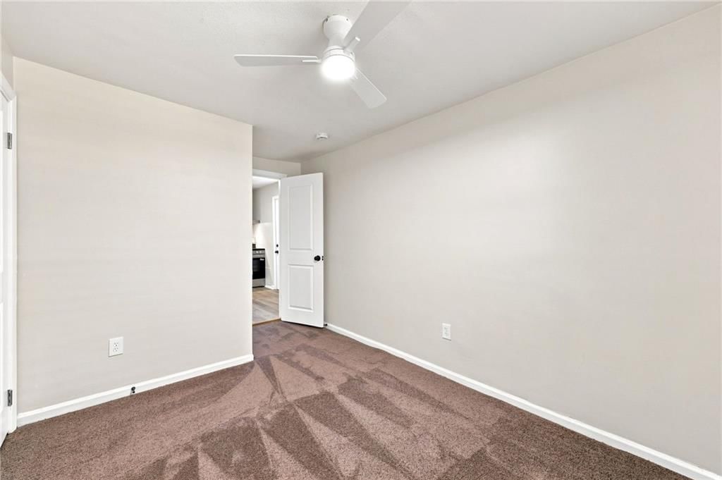 7126 Main Street — photo 16