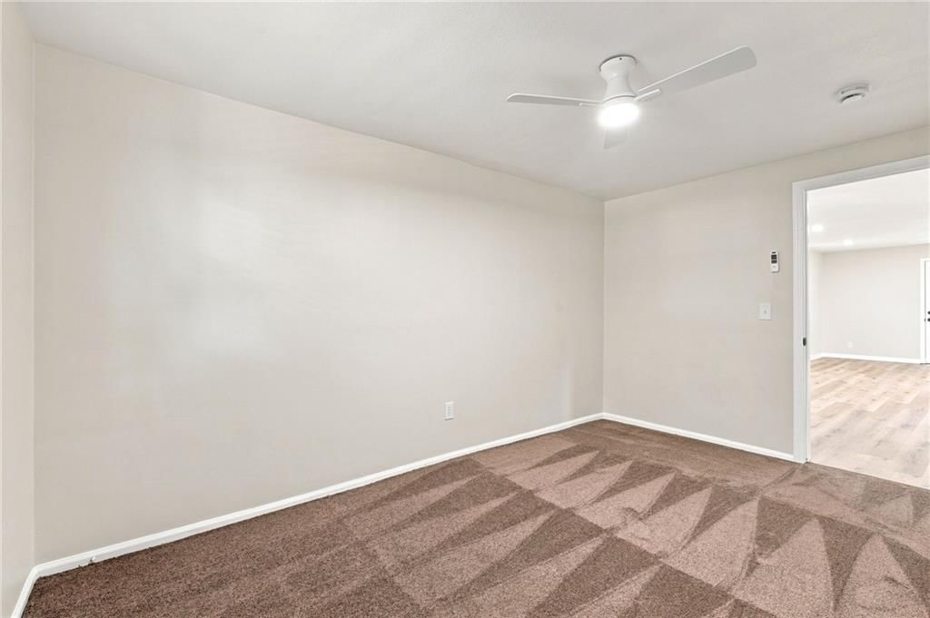 7126 Main Street — photo 18