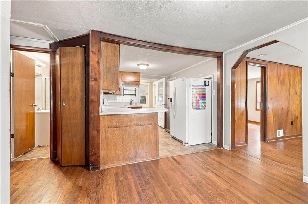 8804 E 49th Street — photo 11