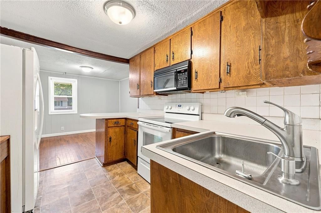 8804 E 49th Street — photo 13