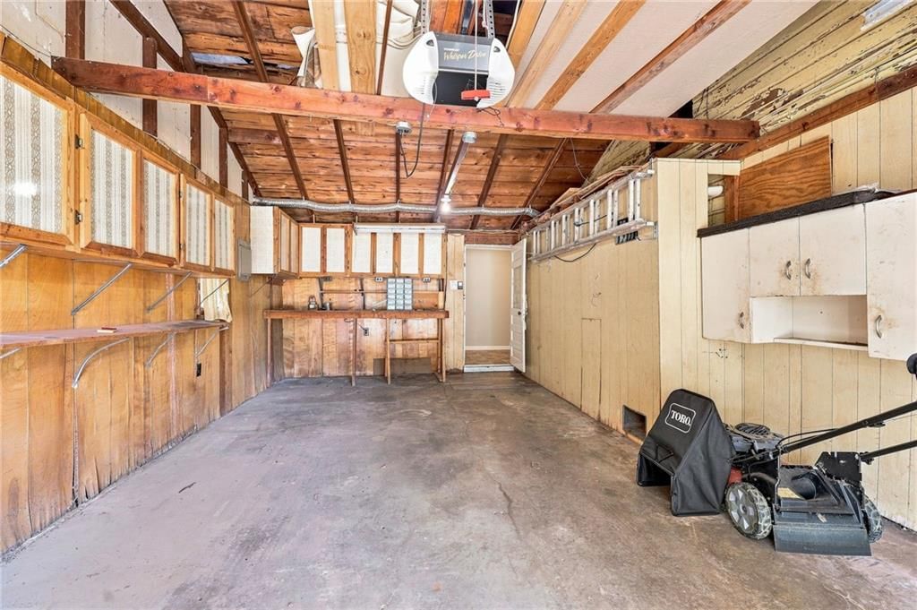 8804 E 49th Street — photo 22