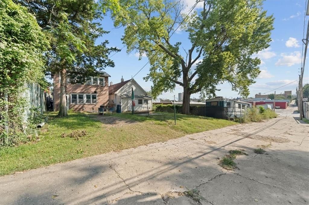 1113 - 1115 Minnesota Avenue — photo 38