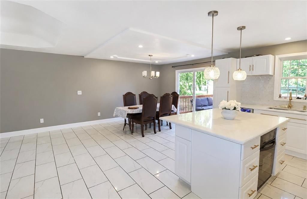 5420 Locust Avenue — photo 9