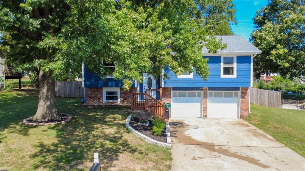 5420 Locust Avenue — photo 35