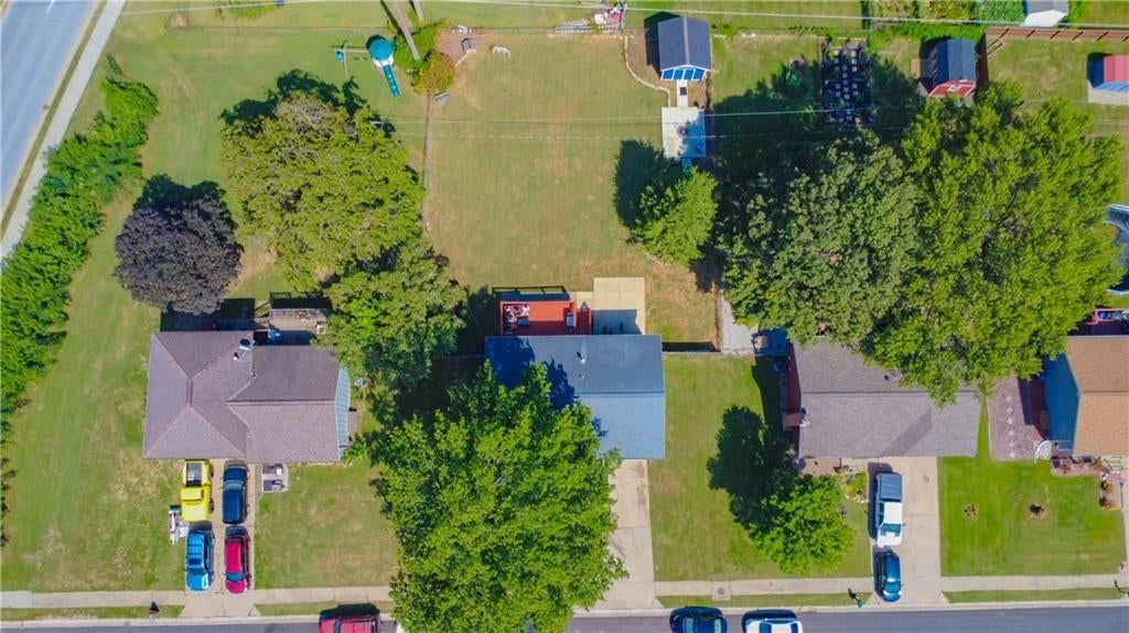 5420 Locust Avenue — photo 36